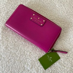 Kate Spade, Magenta Wallet
